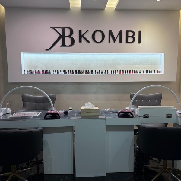 FOREVER YOUNG BEAUTY LAB (13)