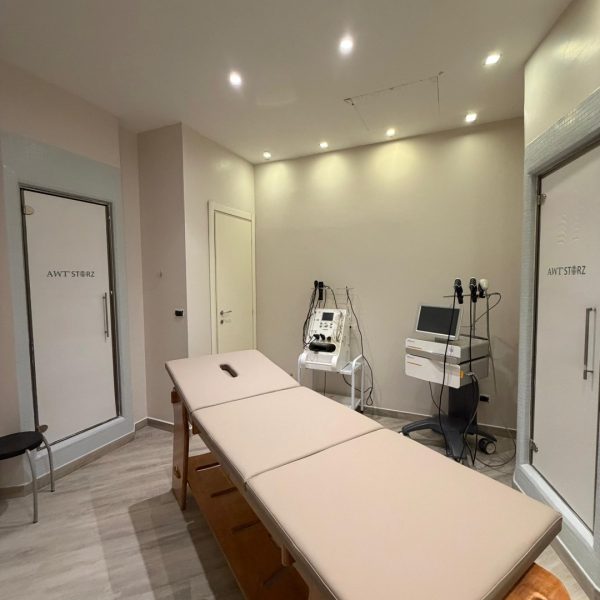 FOREVER YOUNG BEAUTY LAB (15)